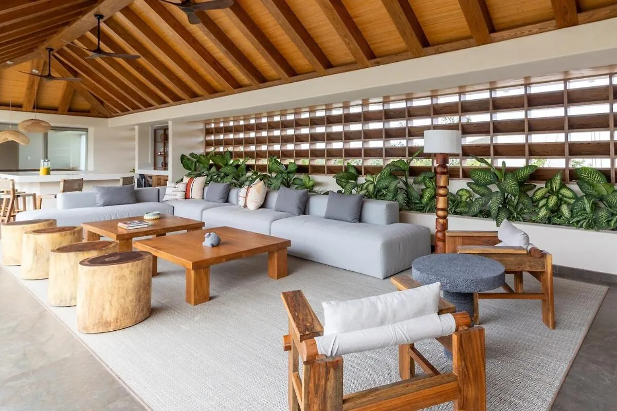 Villa With Premium Service - Cook, Butler & Driver Included In Luxury Aldea Zama تولوم