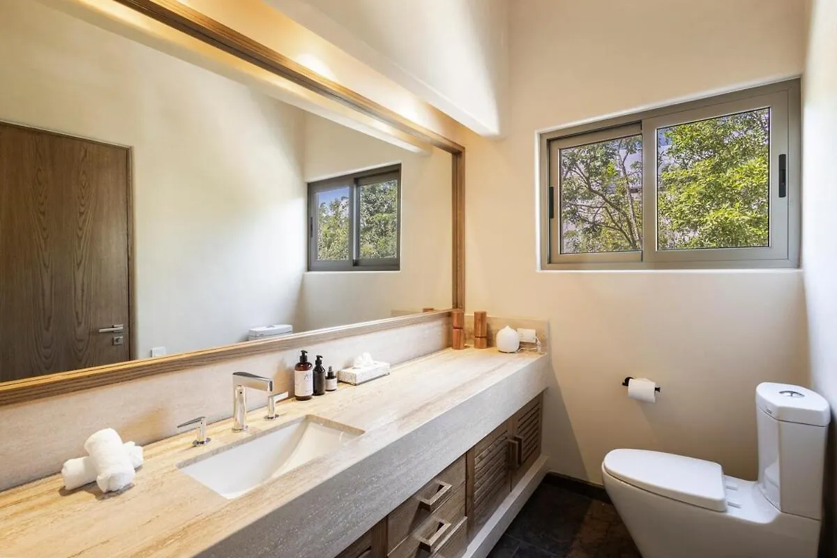 Villa With Premium Service - Cook, Butler & Driver Included In Luxury Aldea Zama Τουλούμ