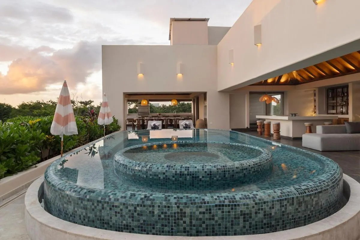 Villa With Premium Service - Cook, Butler & Driver Included In Luxury Aldea Zama Τουλούμ 0*,  Μεξικό