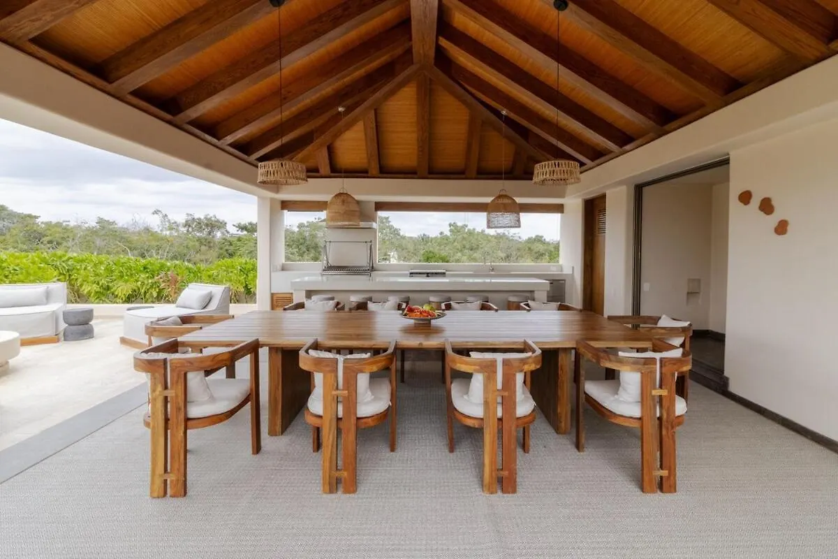 Villa With Premium Service - Cook, Butler & Driver Included In Luxury Aldea Zama Τουλούμ